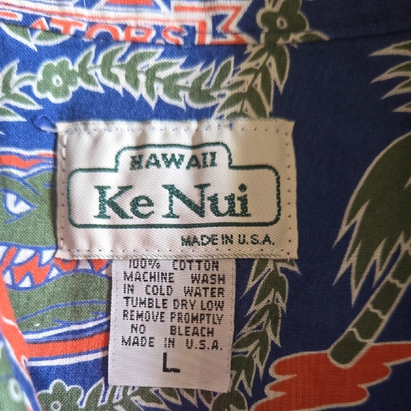 Vibrant Florida Gators Blue and Orange Men's Hawaiin Shirt - Picture 14 of 14